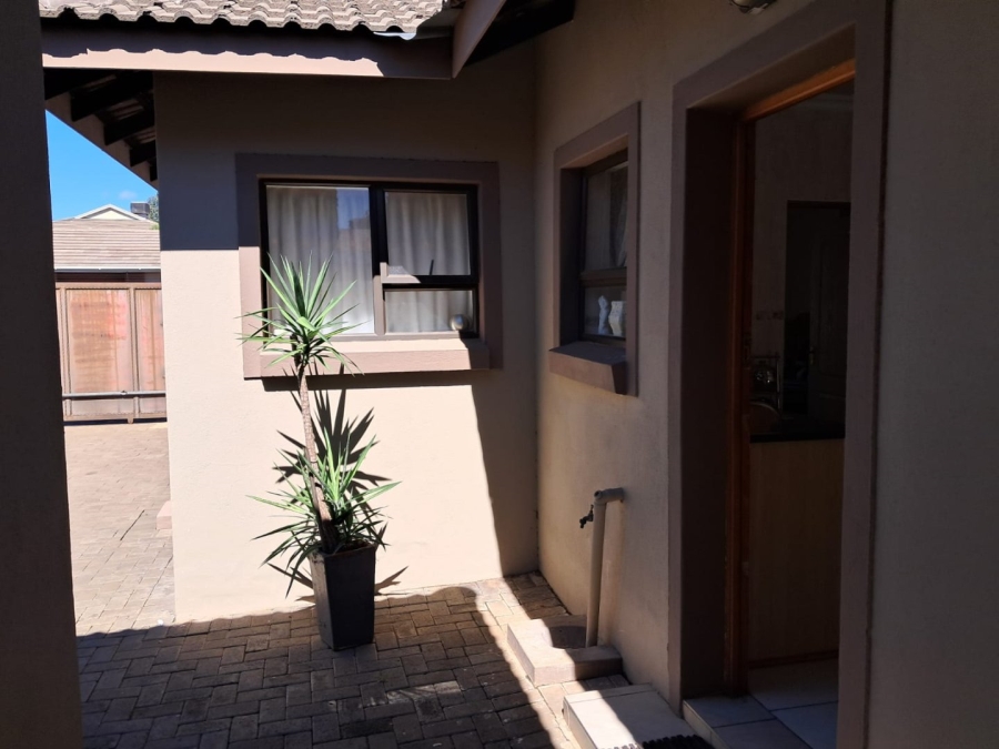 4 Bedroom Property for Sale in Hillcrest Northern Cape